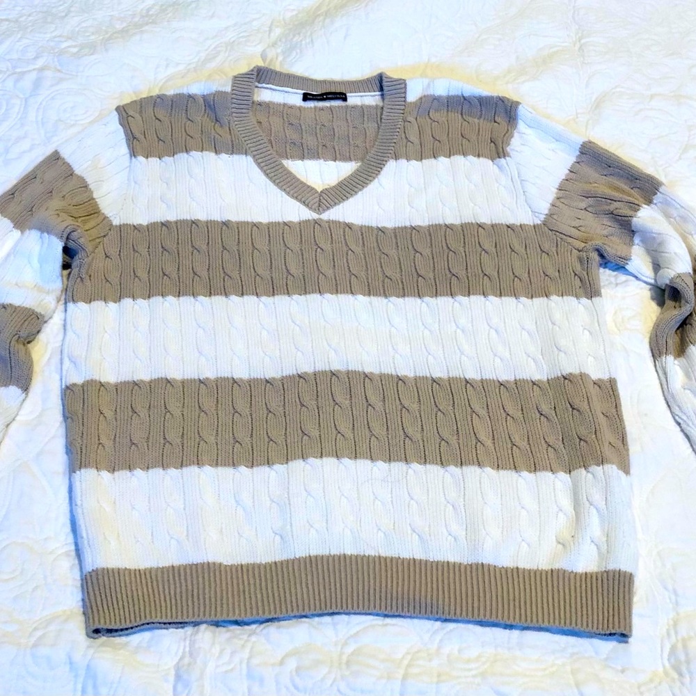 Brandy Melville sweater